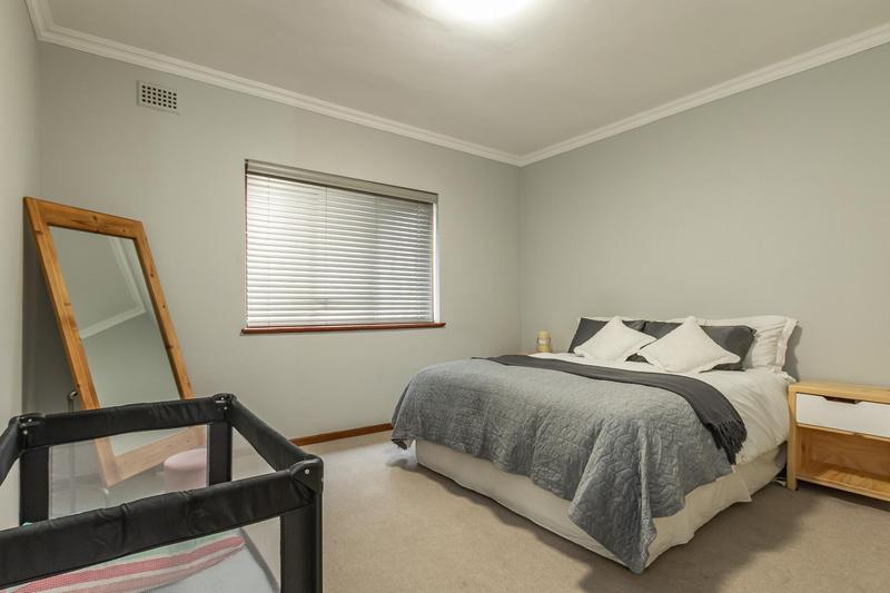 2 Bedroom Property for Sale in Pinelands Western Cape